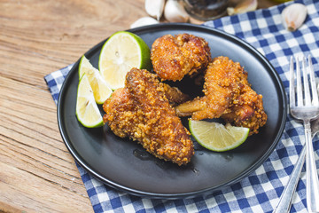 Fried chicken wings