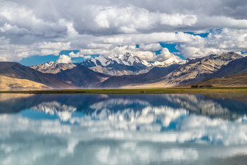 Fototapeta premium Landscape around Tso Moriri Lake in Ladakh, India