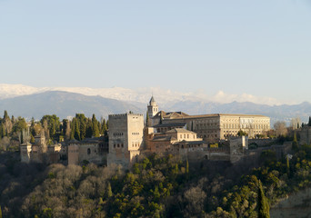 Fototapeta na wymiar Ansicht der Alhambra vom Albaicìn-Hügel