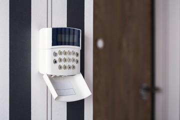 Protection of the apartment and the house. Alarm and surveillance console. Apartment under...