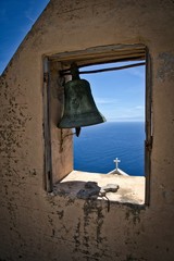 Slightly damaged graveyard bell