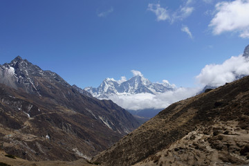 Mountain view and roads from a bird's flight