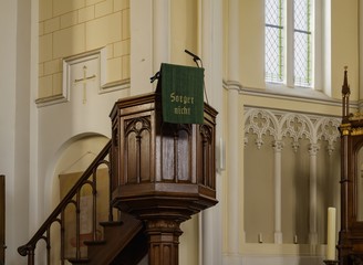 Kanzel in einer Kirche im Spreewald