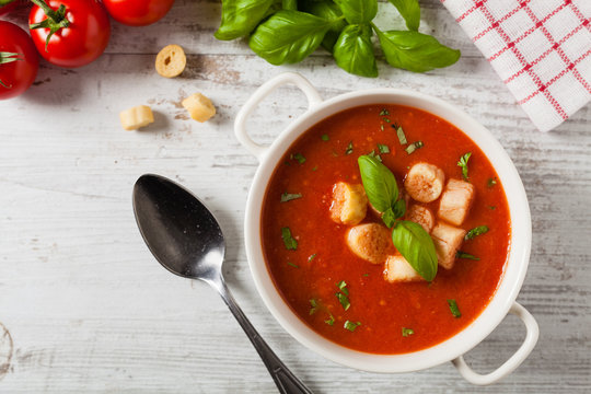 Traditional tomato soup, served with croutons.