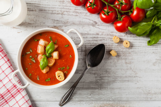 Traditional tomato soup, served with croutons.