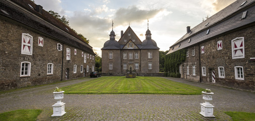 castle neuenhof germany nrw © Tobias Arhelger