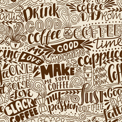 Naadloze belettering koffie patroon met citaten. Hand getekende vectorillustratie