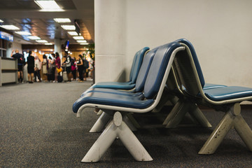 Passengers lose time at the airport due to delayed aircraft