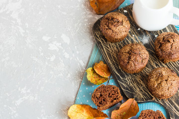 Bagels with fig and banana on curd cheese