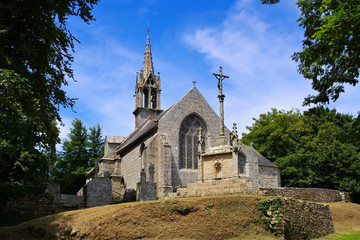 Fototapeta na wymiar Chapelle Saint-Laurent in Goulien in der Bretagne, Frankreich - Chapelle Saint-Laurent in Goulien, Brittany