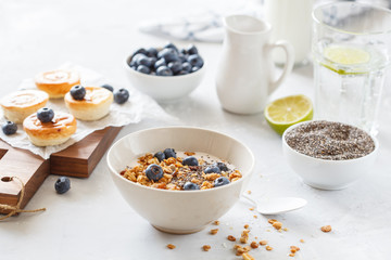 granola with yogurt and mini cheesecakes