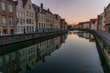 Fototapeta na wymiar Brugge architecture reflections