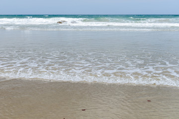 view of the ocean and a blue sky