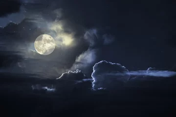  Cloudy full moon sky at night © Zacarias da Mata