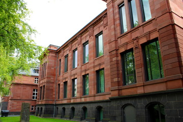 Rückseite des LVR-Museums Bonn