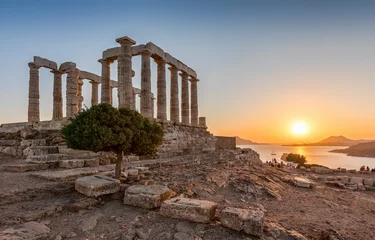 Photo sur Plexiglas Rudnes Der Tempel des Poseidon à Sounion, Attika, Griechenland, bei Sonnenuntergang