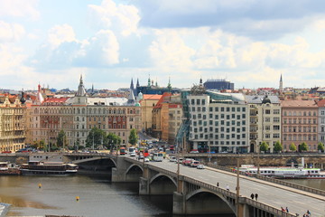 Vue panoramique de la maison dansante