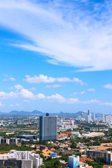 Obraz premium High Pattaya ocean view. Blue sky with clouds, summer green trees, Thailand beach