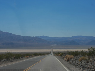 W&uuml;ste, Strasse und Oldtimer