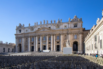 Fototapeta na wymiar St. Peter's Basilica, Vatican City, Italy