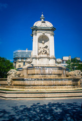 Fototapeta na wymiar fountain at saint sulpice