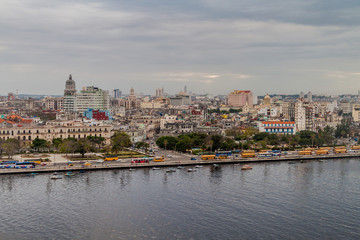 Fototapeta na wymiar Skyline of Havana with National Capitol, Cuba