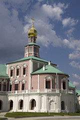 Церковь Рождества Христова c палатами царевны Татьяны Михайловны. Ново-Иерусалимский монастырь в Истре.