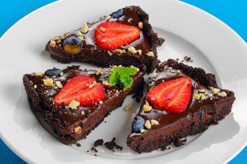 slices of no bake Chocolate cake