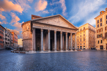 view of Pantheon in the morning. Rome. Italy. - obrazy, fototapety, plakaty