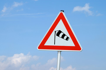 warnschild achtung seitenwind