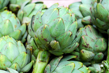 Fototapeta premium Artichokes pile