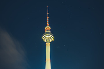 tv-tower at berlin, alexanderplatz in the night - obrazy, fototapety, plakaty
