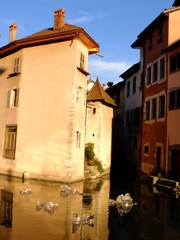 dans les rues d'Annecy