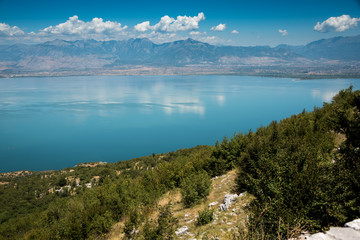 Fototapeta na wymiar Wonderful Skutary Lake in Montenegro. 