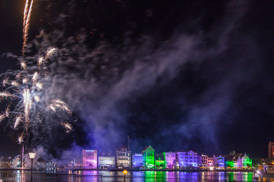 Feuerwerk über Willemstad