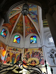 Cath&eacute;drale moderne