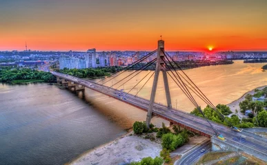 Deurstickers De Moskovskyi-brug over de Dnjepr in Kiev, Oekraïne © Leonid Andronov