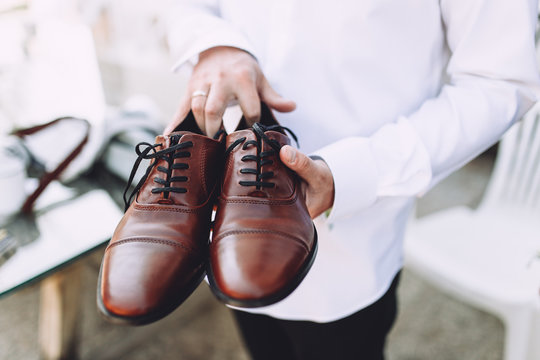 groom's footwear