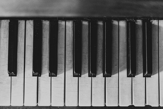 piano keyboard