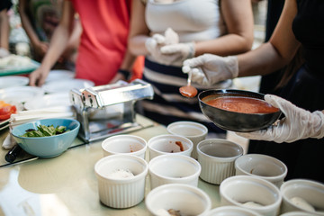 baking bowls with filling