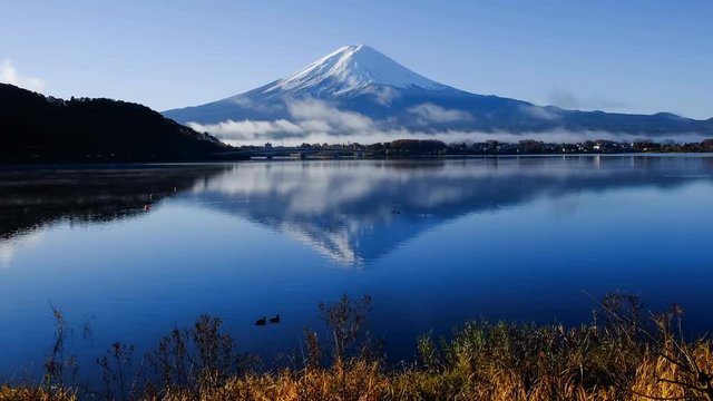 Time Lapse of Mount Fuji at Lake kawaguchi