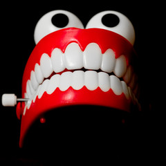 Chattering teeth toy from the front looking up