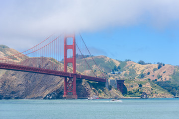 Fototapeta premium Golden Gate Bridge in San Francisco, California, USA