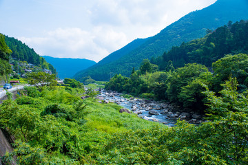 Fototapeta na wymiar 西日本の渓谷・沿線の風景