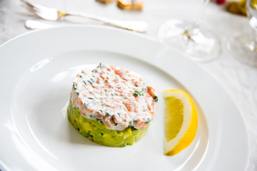 Salmon tartare