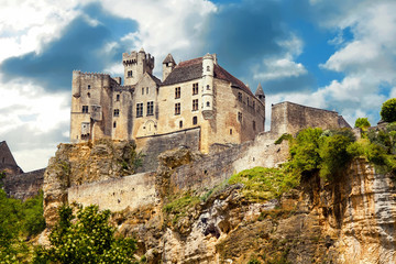 Fototapeta na wymiar Beynac et Cazenac. Le château et le village. Dordogne. Nouvelle Aquitaine