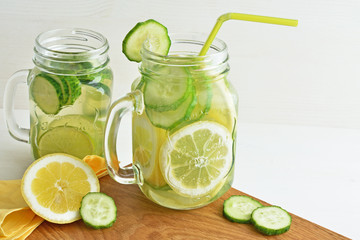 detox citrus cucumber water