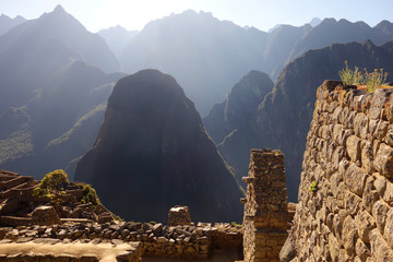Steinhäuser der Inkastädte auf Machu Picchu