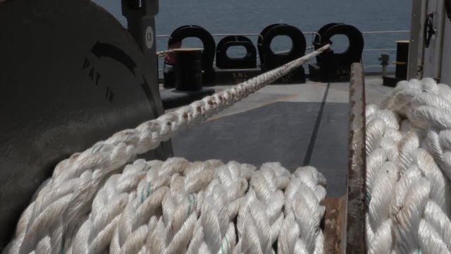 Mooring line from winch to hawse