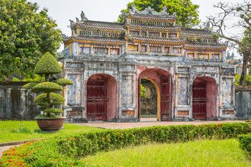 Obraz premium Gate in the Inner Gardens, Imperial City, Complex of Hue Monuments in Hue, World Heritage Site, Vietnam